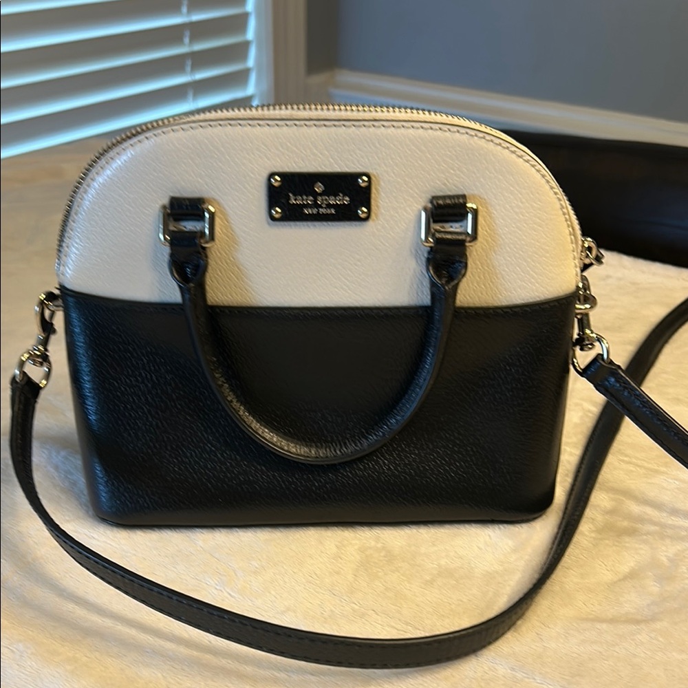Kate Spade Black and White Crossbody Bag